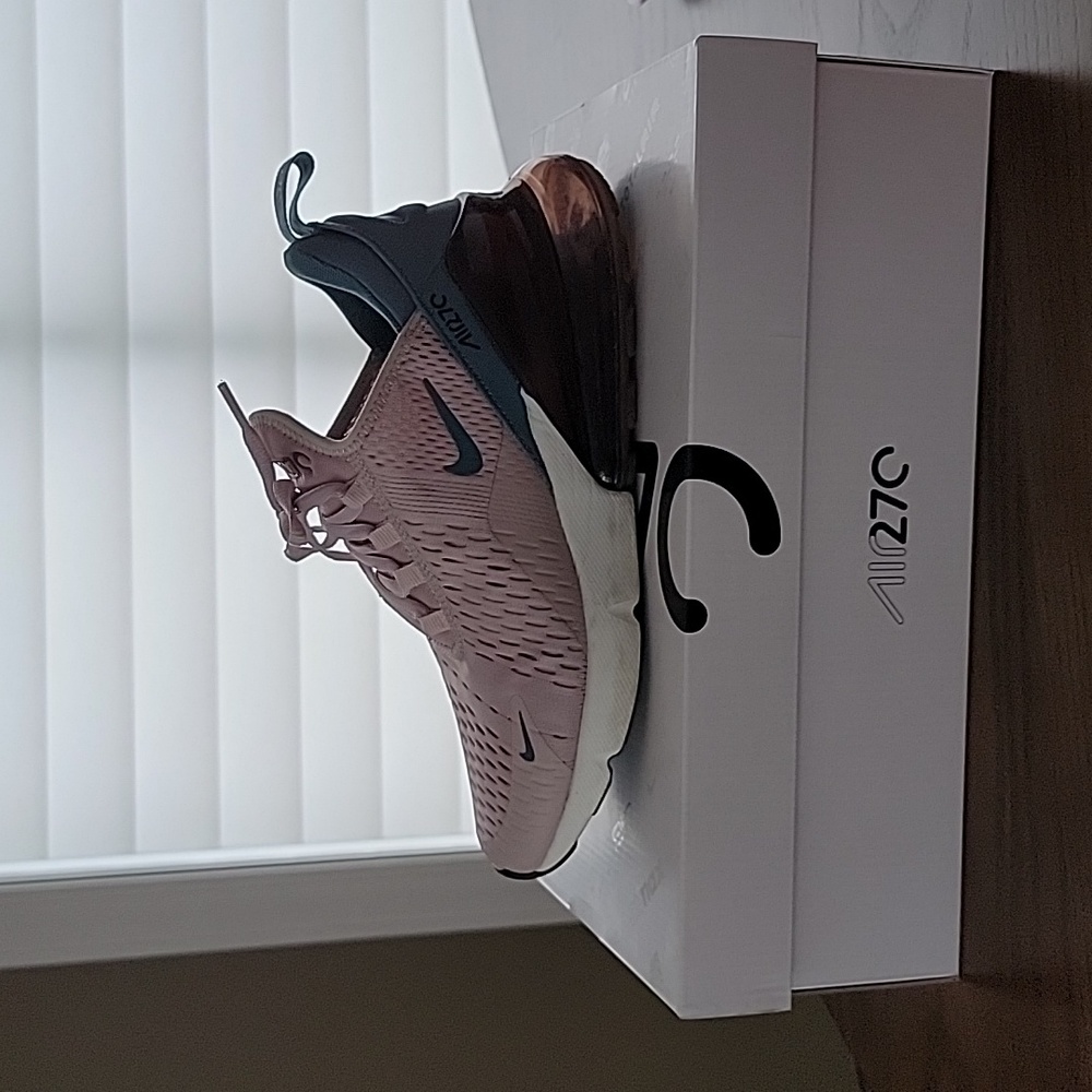 Women's Air Max 270